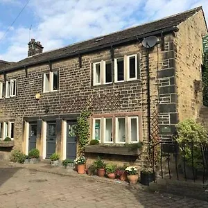 over-the-bridge-guest-house.yorkshirehotels.net/